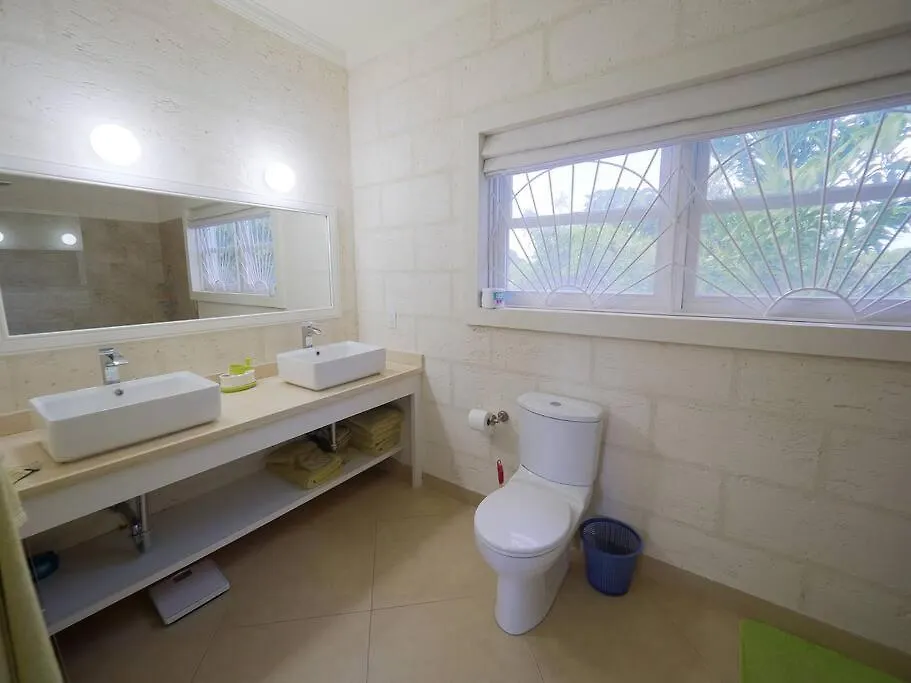 Villa Golden Acre Beach Villa-2 Mins Walk - Alleynes Bay Saint James Barbados