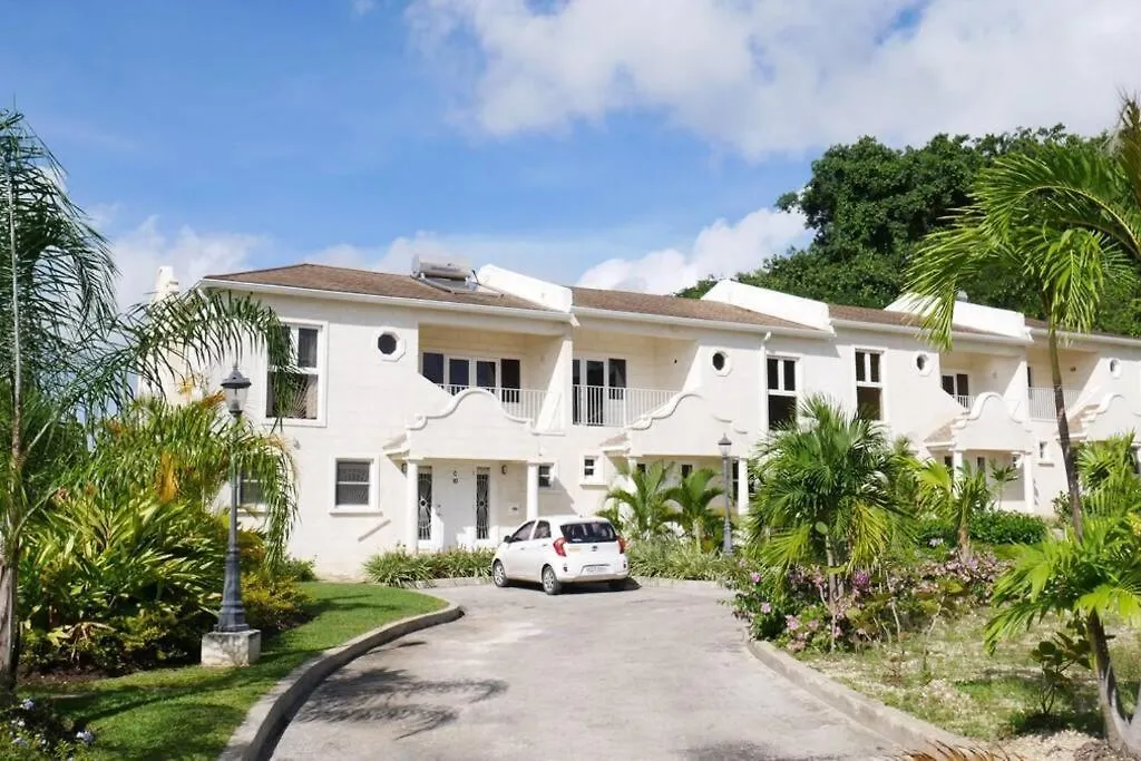 Golden Acre Beach Villa-2 Mins Walk - Alleynes Bay Saint James