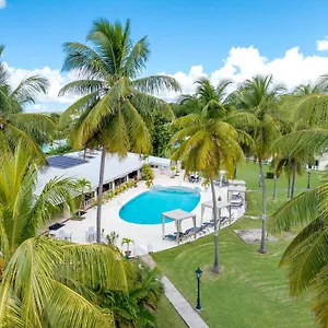 Seasons Hotel